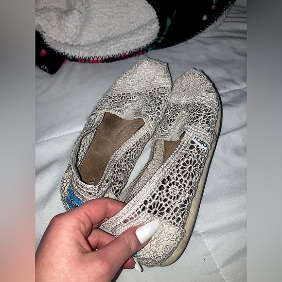 Toms Crochet Slip On Shoes - Picture 1 of 6